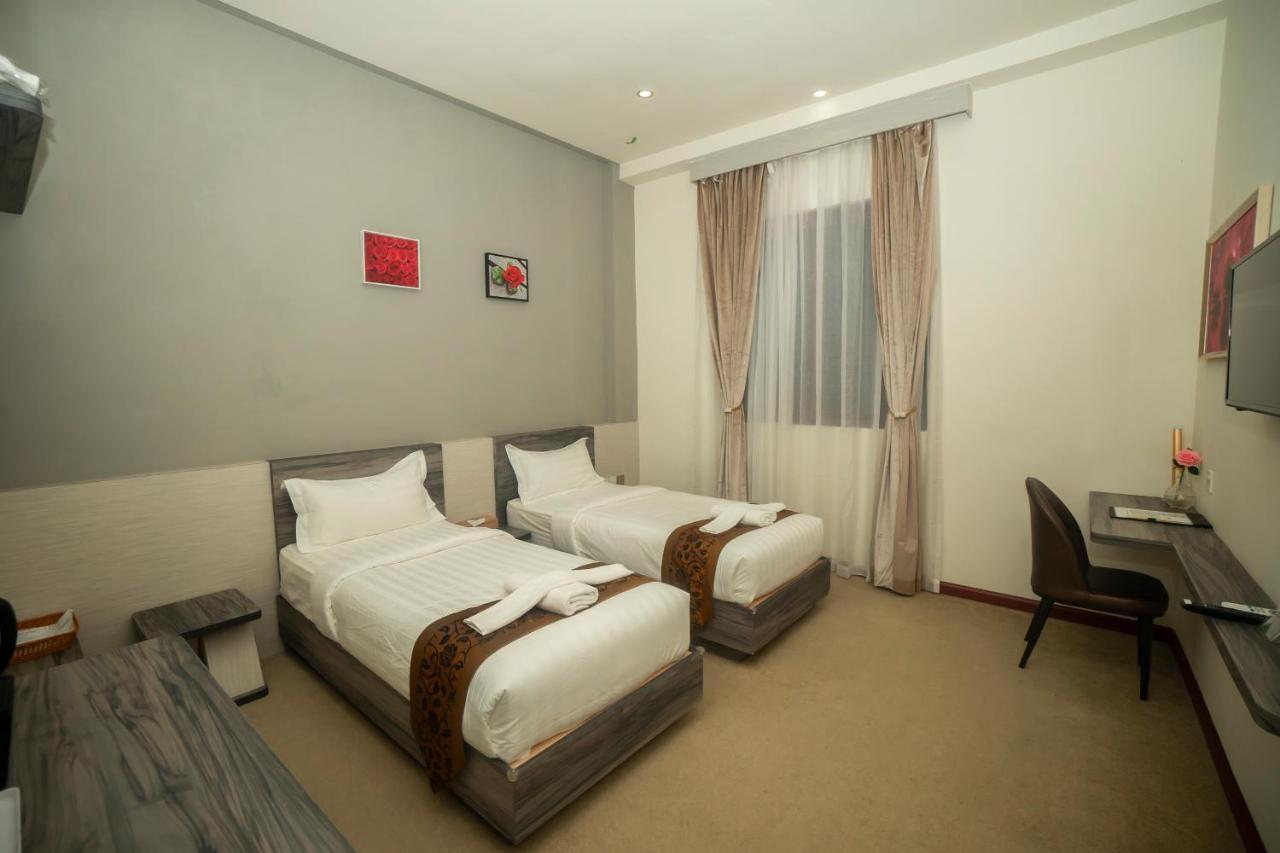 Green Rose Hotel Batam Exteriör bild